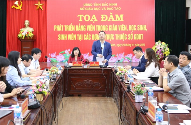 Phát triển Đảng trong thanh niên, học sinh- Khơi dậy khát vọng cống hiến (26/12/2023)